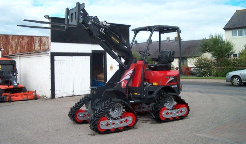 NORCAR TRACKED MINI-LOADER full